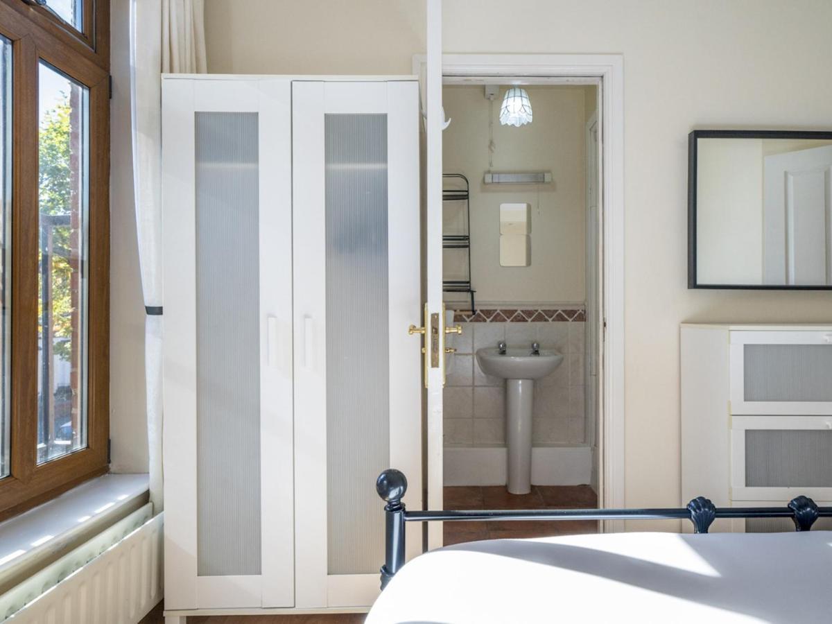 Appartement Pass The Keys Stunning 2br With Balcony Next To Queens Uni Belfast